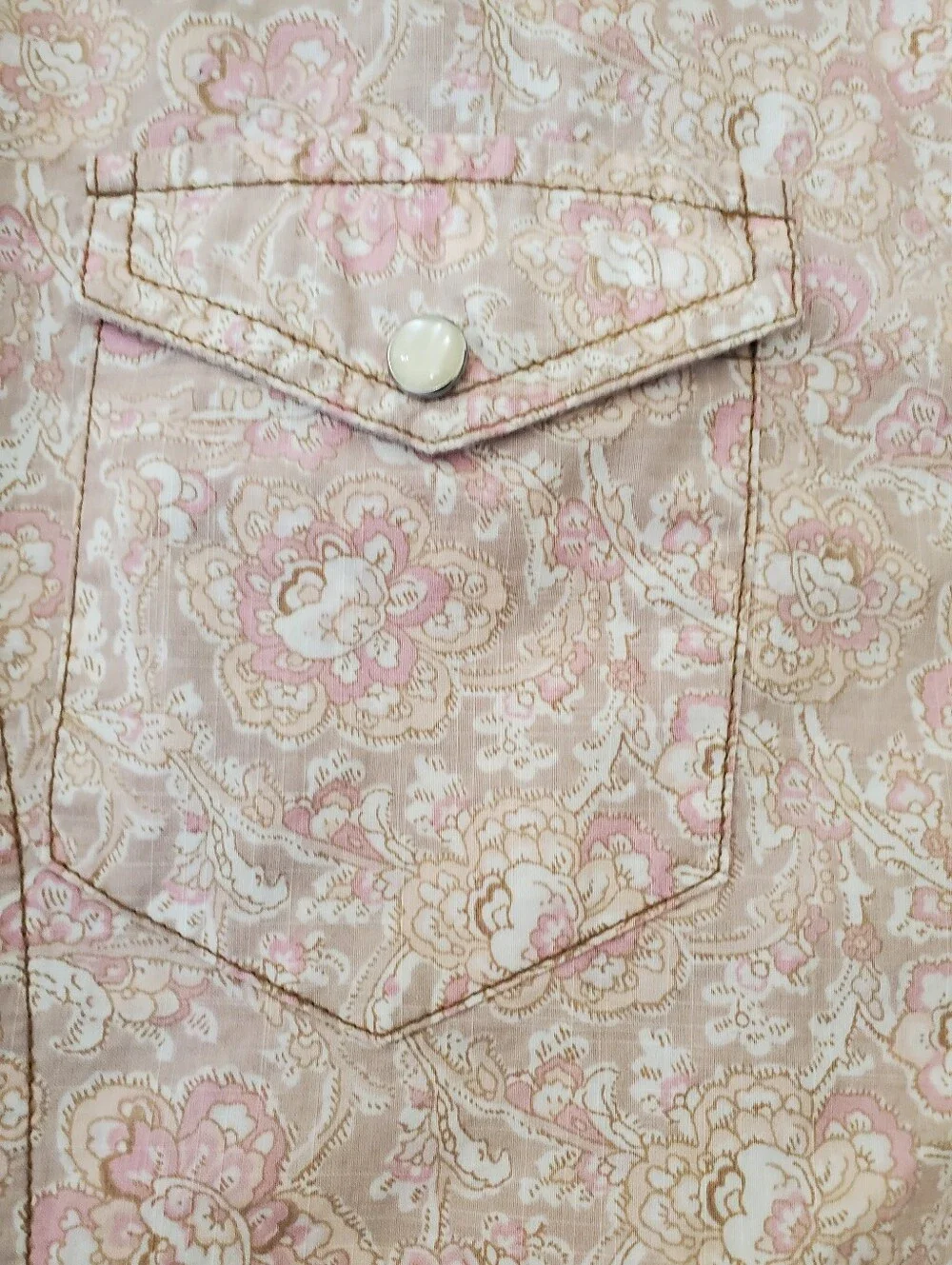 Vintage Gap Women's Pink Paisley Western Shirt Size Large